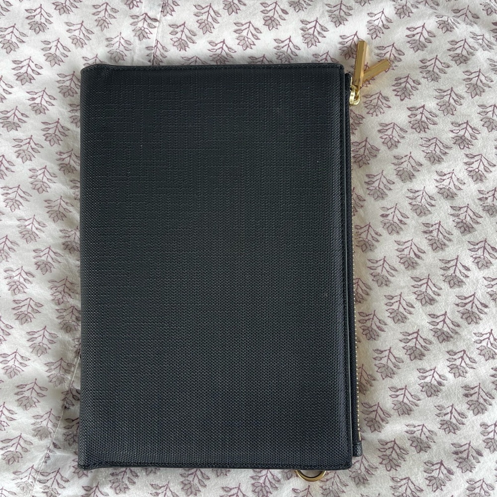 Dagne Dover Essentials Clutch Wallet